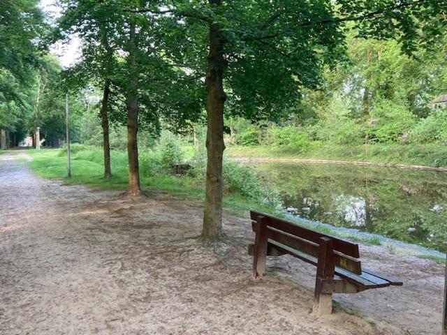 Kom Tot Rust In The Forest Putte Exterior photo